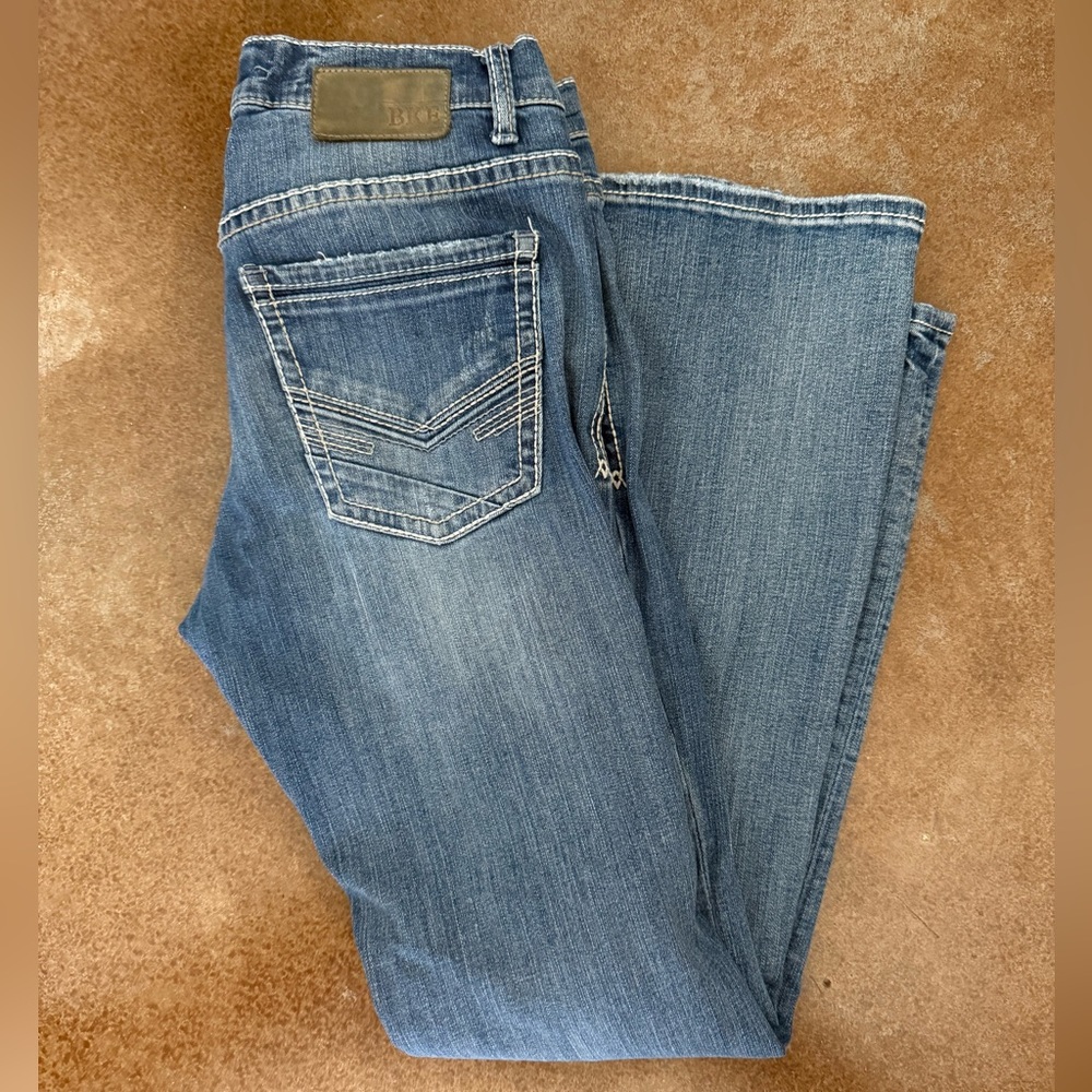 BKE Aiden bootcut style size 32x32 blue jean in great condition
